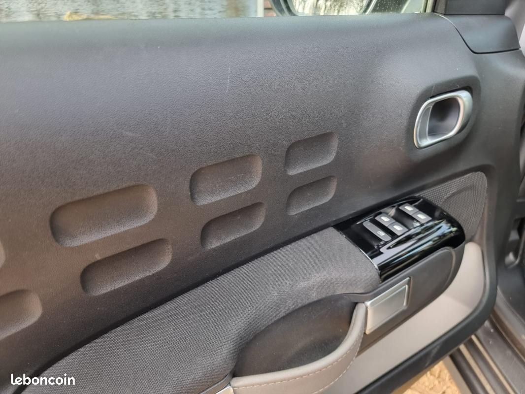 Citroën C3 PureTech 83 SS BVM5 Shine – CARNET CITROEN