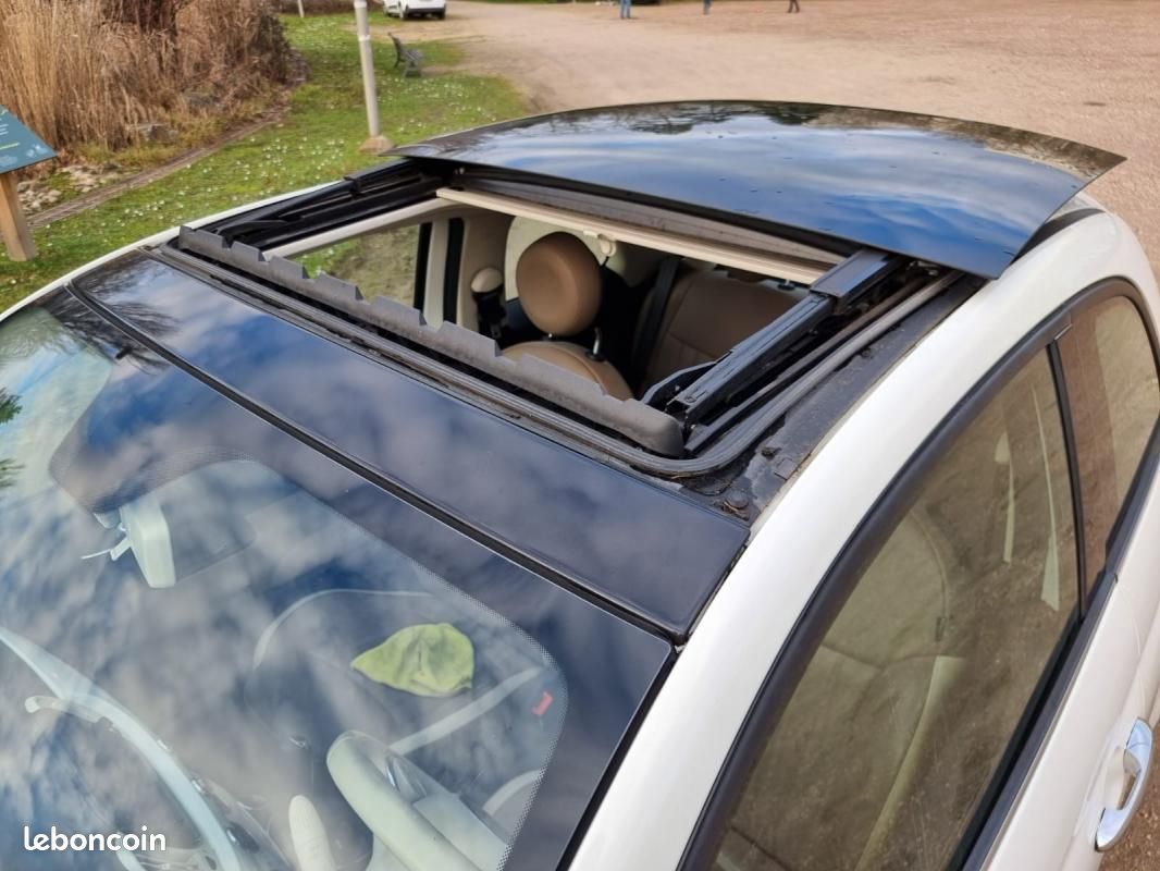 Fiat 500 SERIE 6 0.9 85 ch SS Dualogic S – Toit ouvrant CUIR
