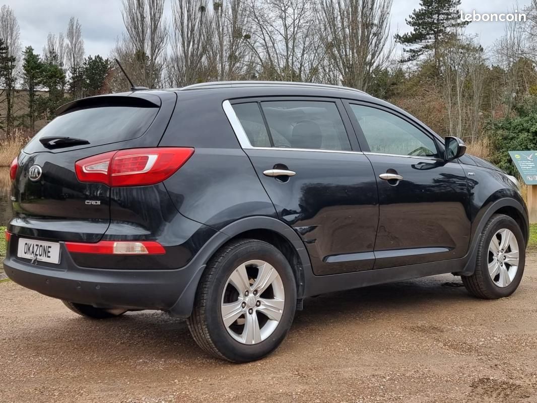 Kia Sportage 2.0 CRDi 136 4WD Premium – 4×4 Toit ouvrant CARNET