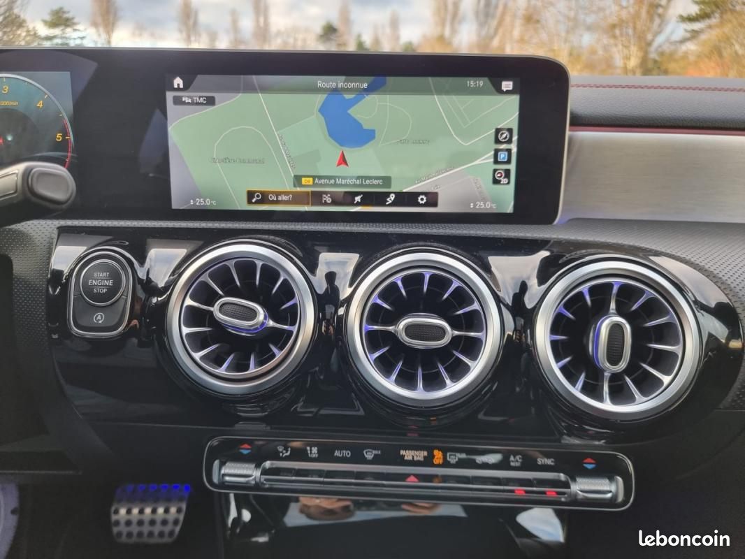 Mercedes CLA Coupe 180 d 7G-DCT AMG Line – Toit ouvrant