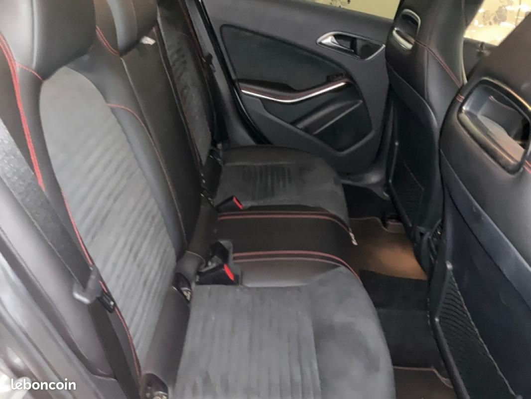 Mercedes Classe A 250 AMG 4-Matic 7-G FAIBLE KM 2ème MAIN