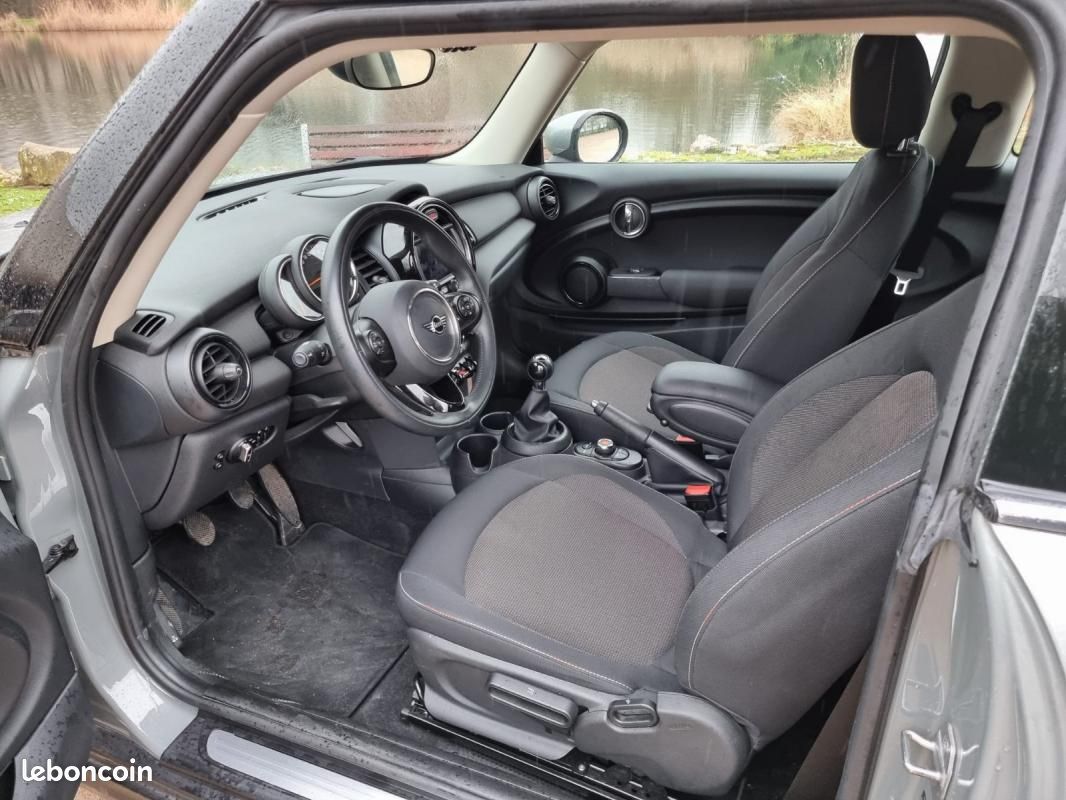 Mini Hatch 3 PORTES F56 LCI One 75
