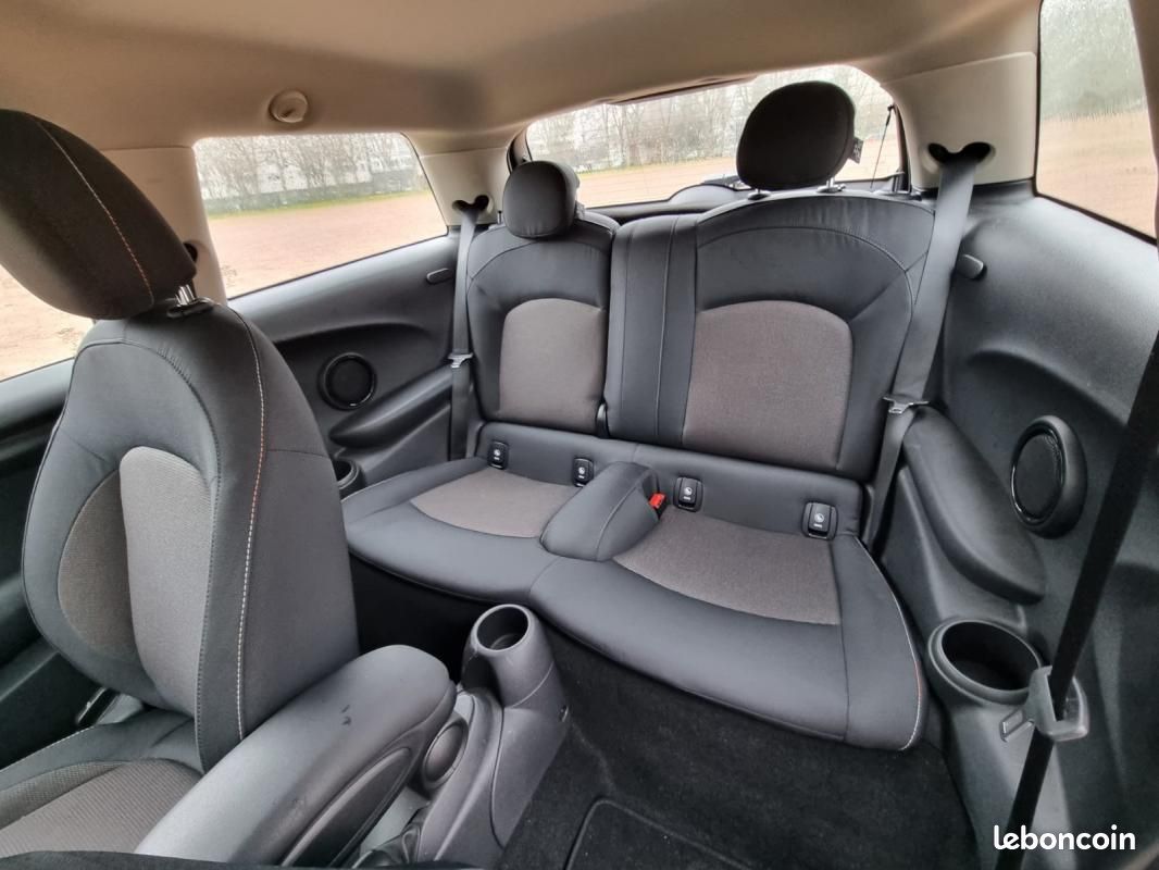 Mini Hatch 3 PORTES F56 LCI One 75