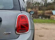 Mini Hatch 3 PORTES F56 LCI One 75