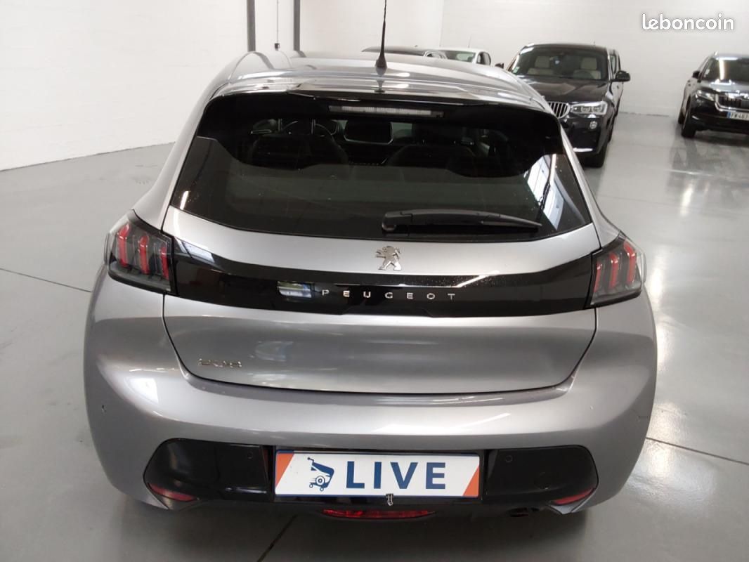 Peugeot 208 PureTech 100 SS EAT8 Allure