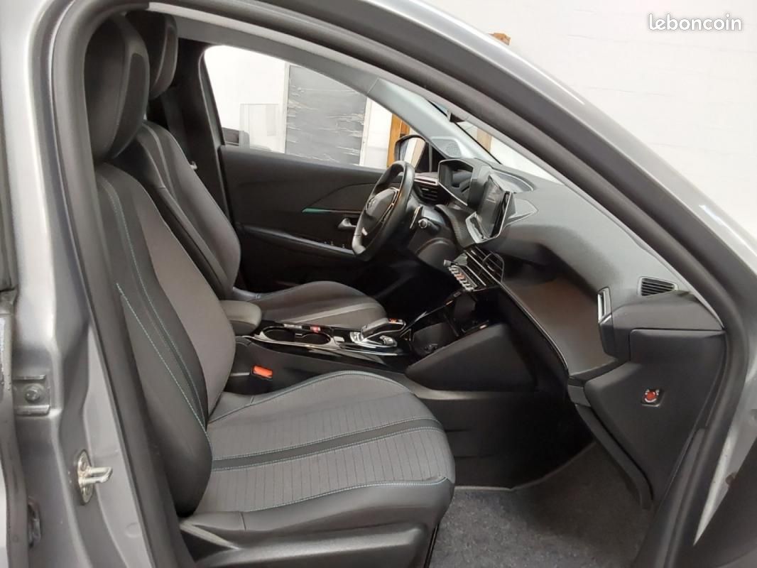 Peugeot 208 PureTech 100 SS EAT8 Allure