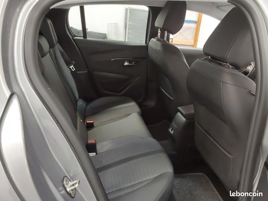 Peugeot 208 PureTech 100 SS EAT8 Allure