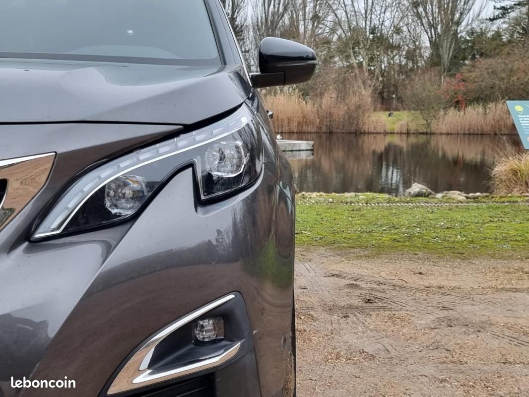 Peugeot 5008 BlueHDi 130ch SS BVM6 GT Line – Caméra