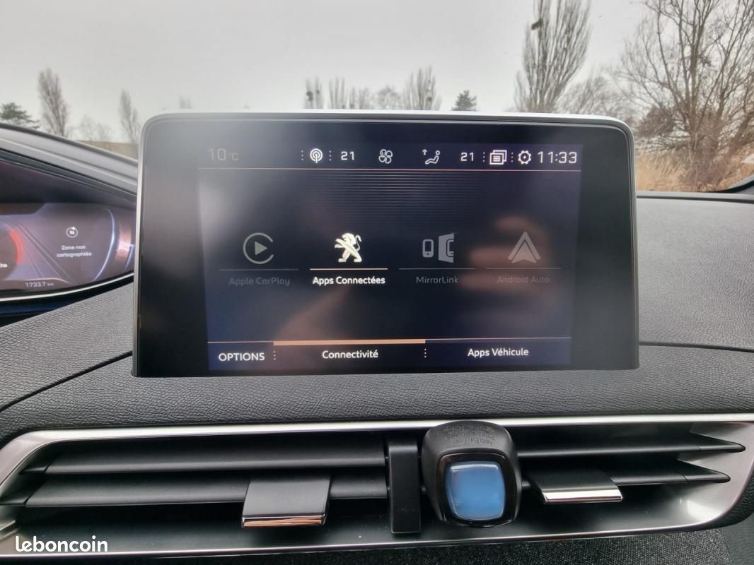 Peugeot 5008 BlueHDi 130ch SS BVM6 GT Line – Caméra