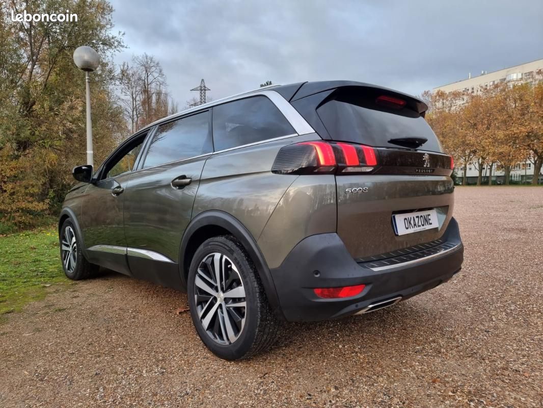 Peugeot 5008 BlueHDi 180ch SS EAT8 GT – Ttes Options Toit ouvrant