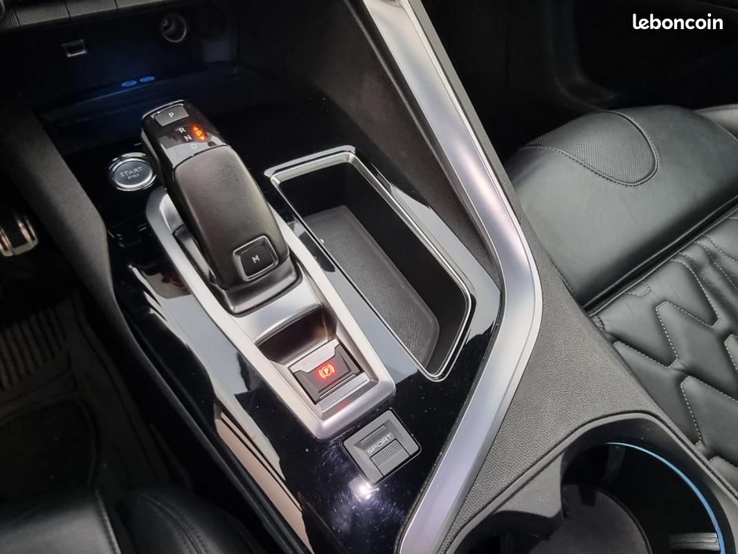 Peugeot 5008 BlueHDi 180ch SS EAT8 GT – Ttes Options Toit ouvrant