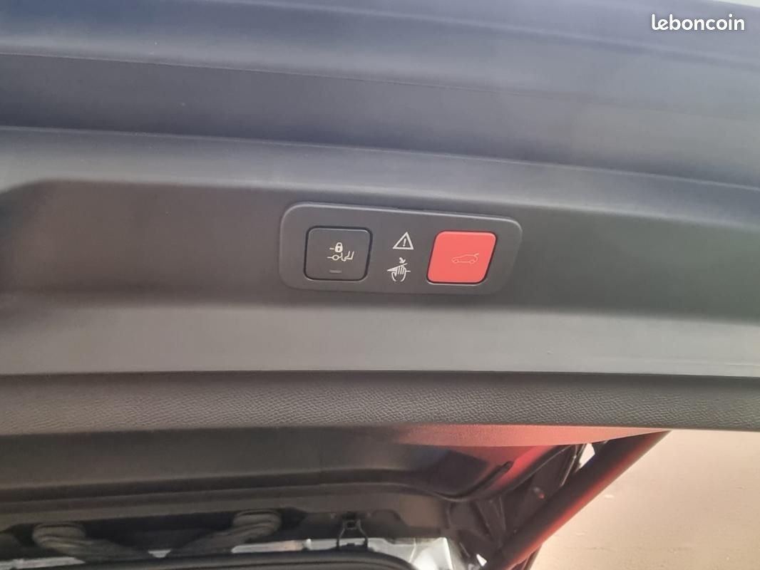 Peugeot 5008 BlueHDi 180ch SS EAT8 GT – Ttes Options Toit ouvrant