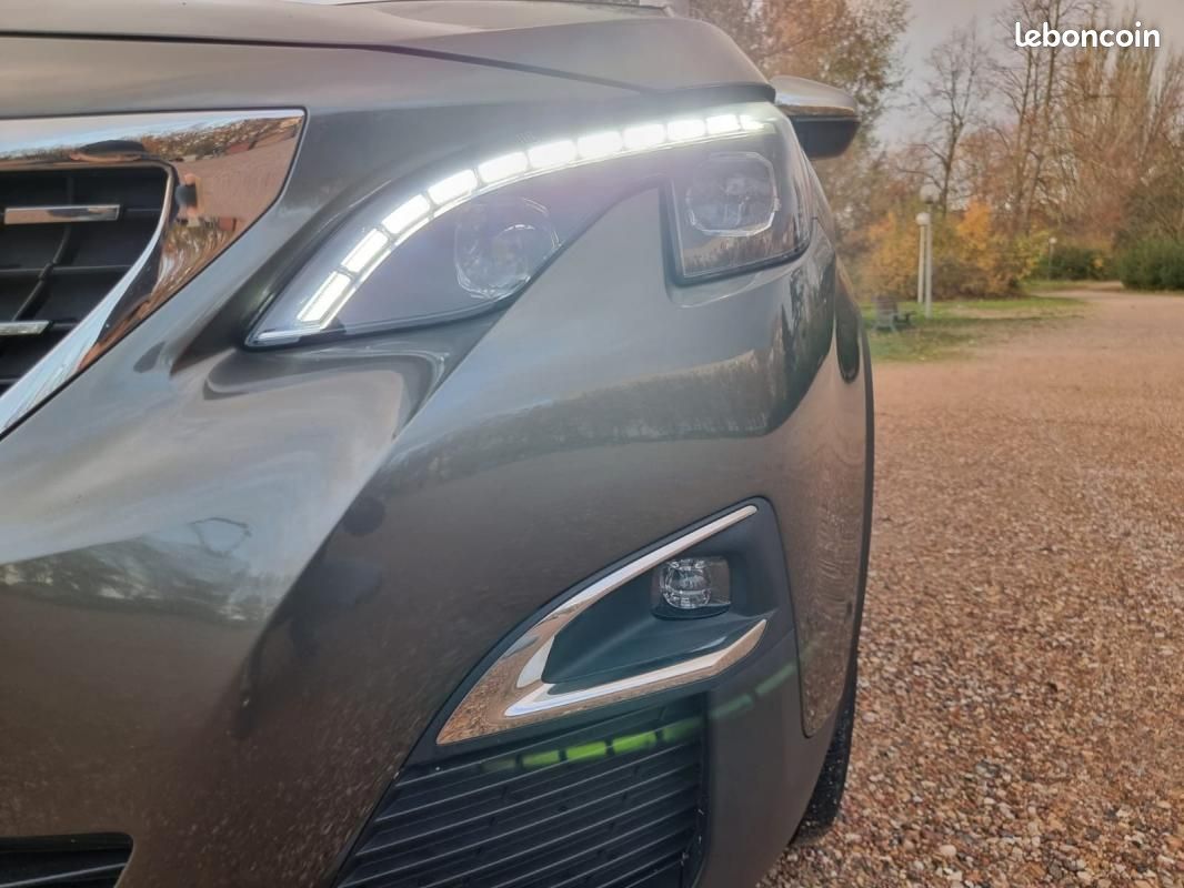 Peugeot 5008 BlueHDi 180ch SS EAT8 GT – Ttes Options Toit ouvrant