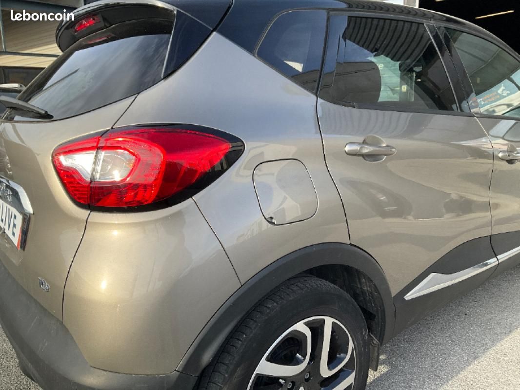 Renault Captur TCe 120 Intens EDC – Faible KMS