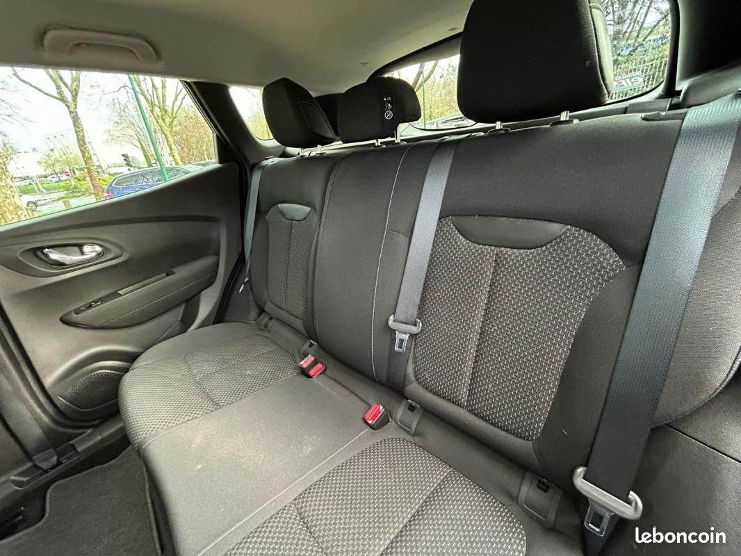 Renault Kadjar BUSINESS TCe 130 – FAIBLE KMS 1ERE MAIN