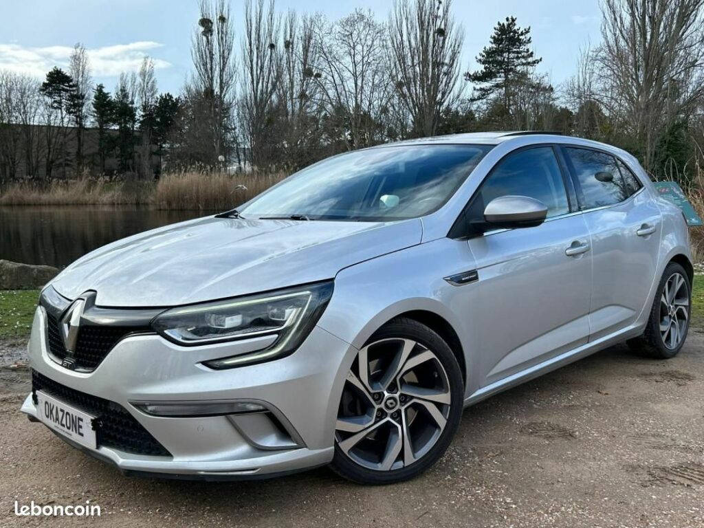 Renault Mégane IV Berline TCe 205 EDC GT – FULL OPTIONS TOIT OUVRANT