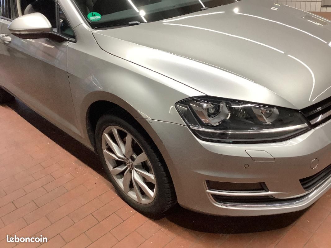 Volkswagen Golf 1.4 TSI 125 DSG7 Highline FAIBLE KM 1ere MAIN